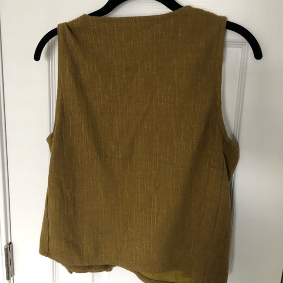 Green/yellow tank top - Picture 2 of 2